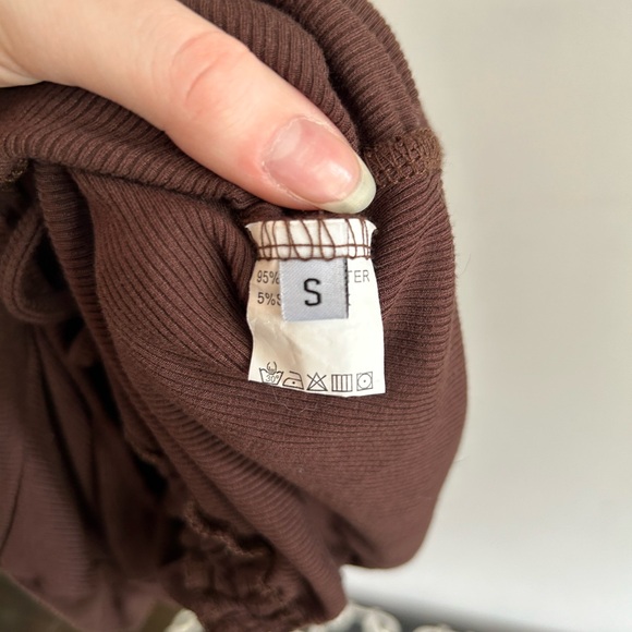 Brown tee!! - Picture 3 of 3